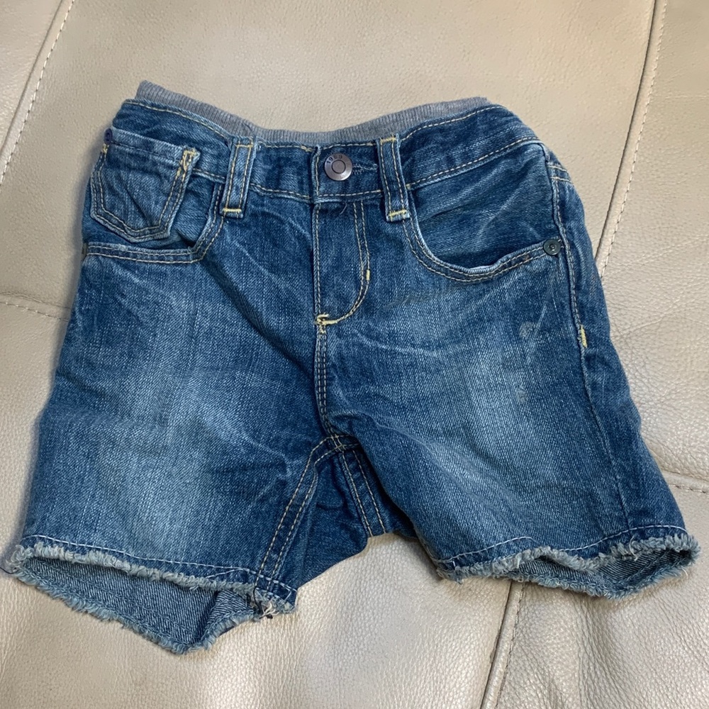 GAP Jean Shorts w/ Comfort Waistband. 18-24 mo.